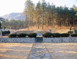 독립투사 김재계선생 묘소